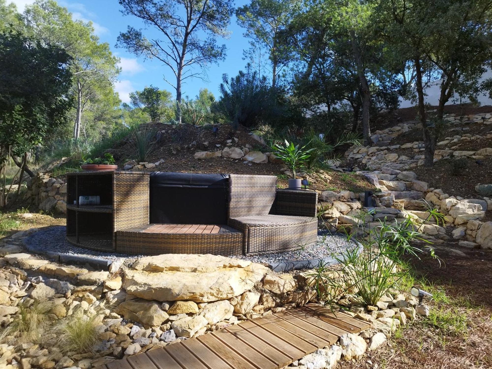 Studio Du Roc Des Garrigues Langlade 外观 照片
